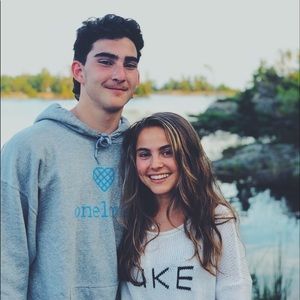 Meet your Posher, Ella